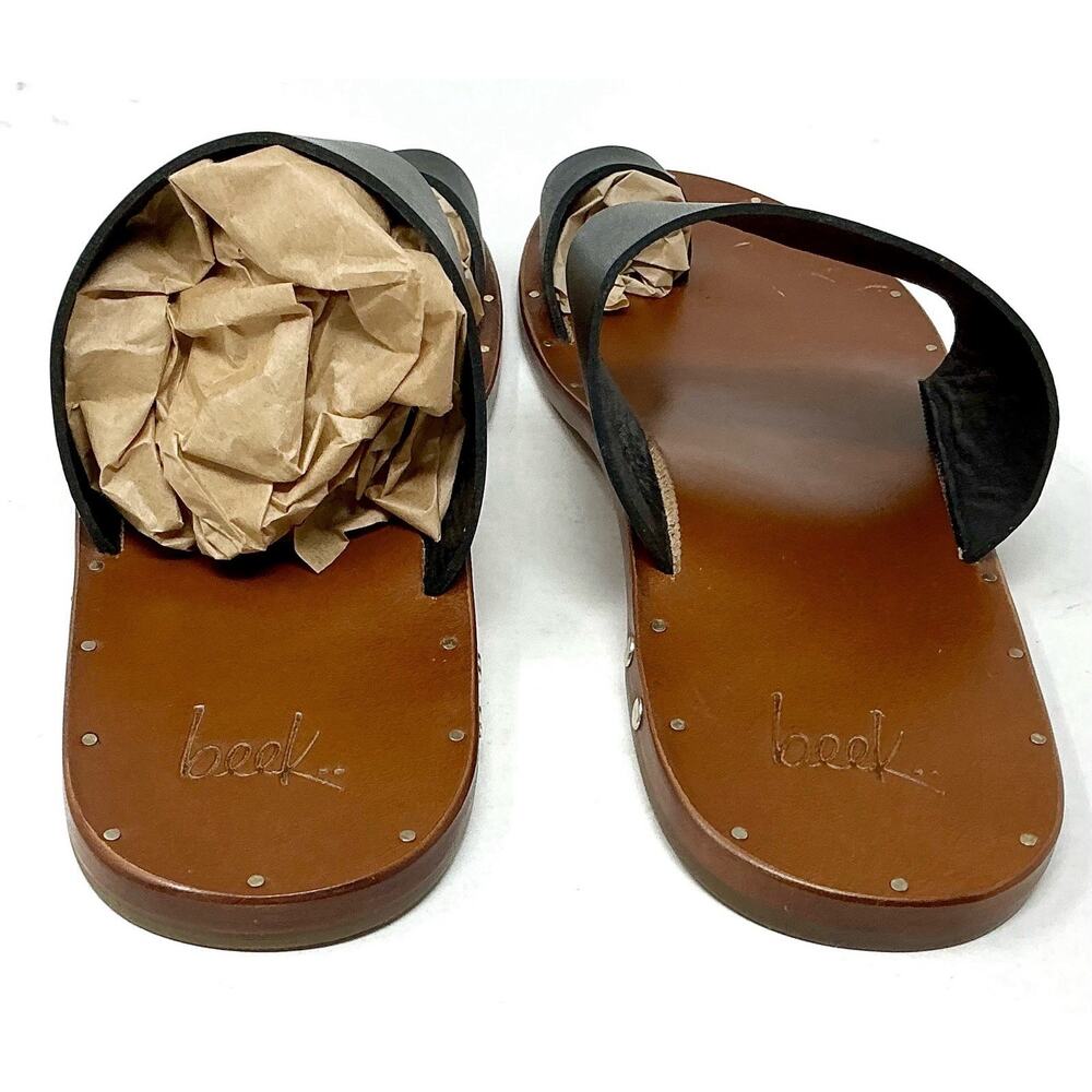 Beek Finch Toe Ring Flat Black Leather Sandals Size 9 NIB - Picture 7 of 9